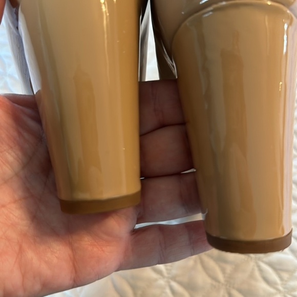 Clarks Kaylin Cara 2 Block Heels Size US 8.5 M Nude Color - Picture 15 of 16